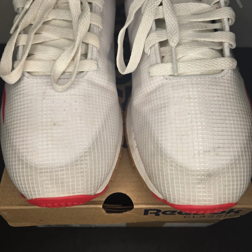 Reebok Classic White and Red Sneakers - Picture 5 of 6